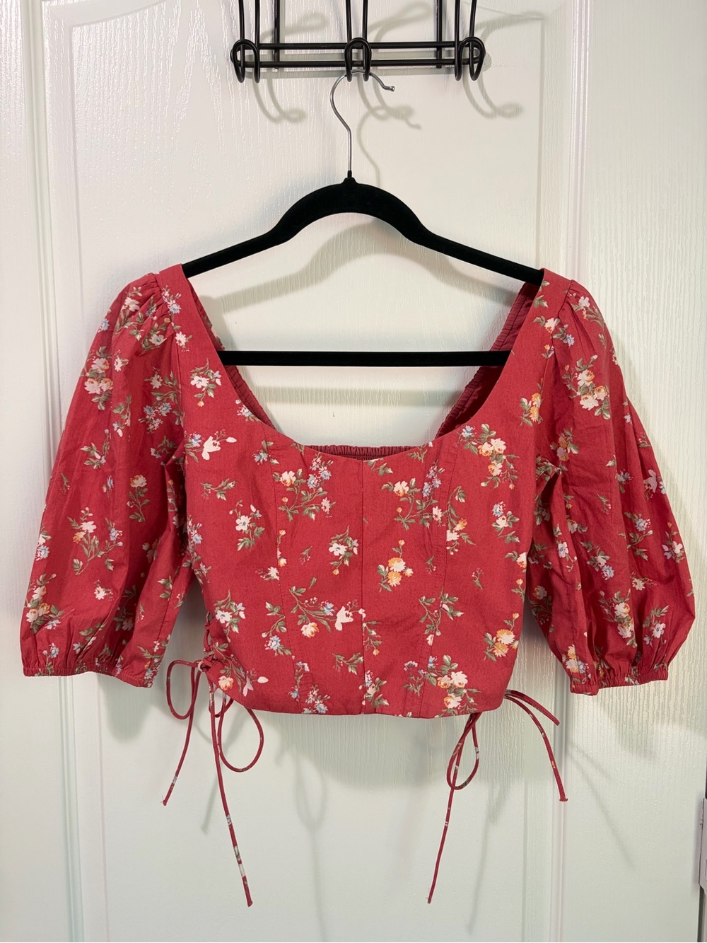 Abercrombie & Fitch Corset Style Puff Sleeve Crop Top